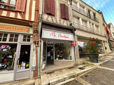 Vente Immeubles commerciaux / Mixtes à Joigny