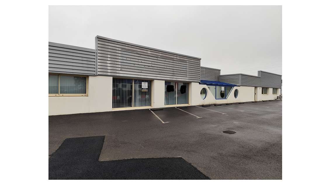 A vendre bâtiment 1200m² Quimper accès RN165
