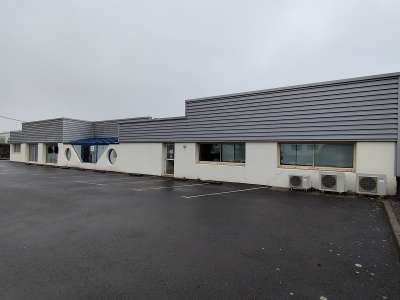 A vendre bâtiment 1200m² Quimper accès RN165