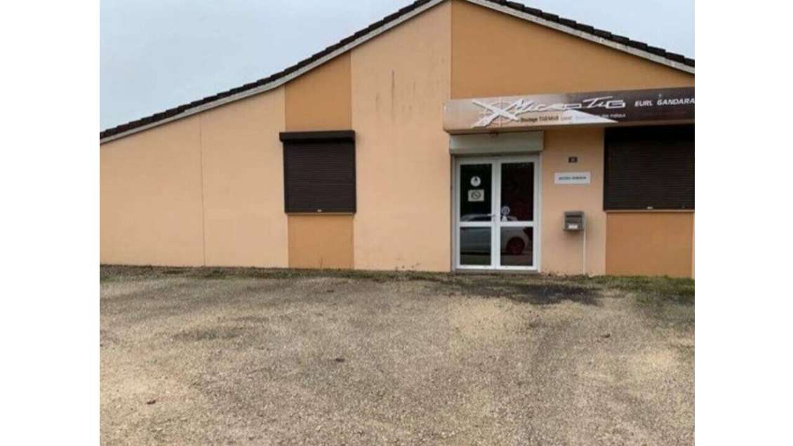 Bâtiment d'activités 140m² à vendre à Nogent