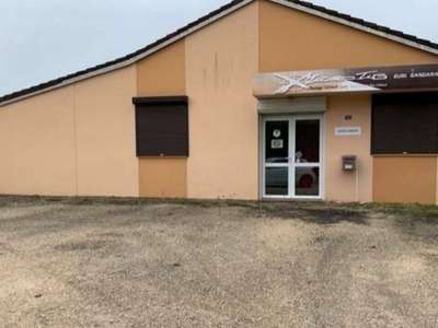 Bâtiment d'activités 140m² à vendre à Nogent