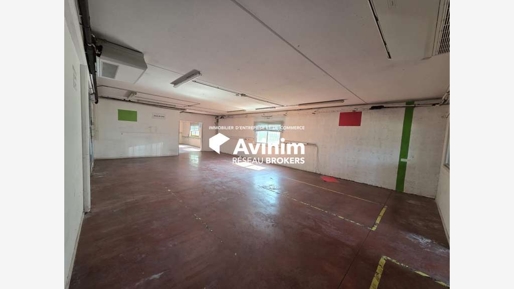 Bâtiment professionnel 865m² à Annecy Cran-Gevrier