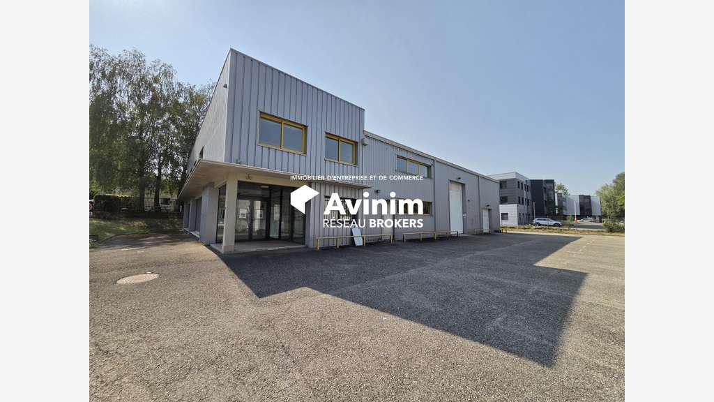 Bâtiment professionnel 865m² à Annecy Cran-Gevrier