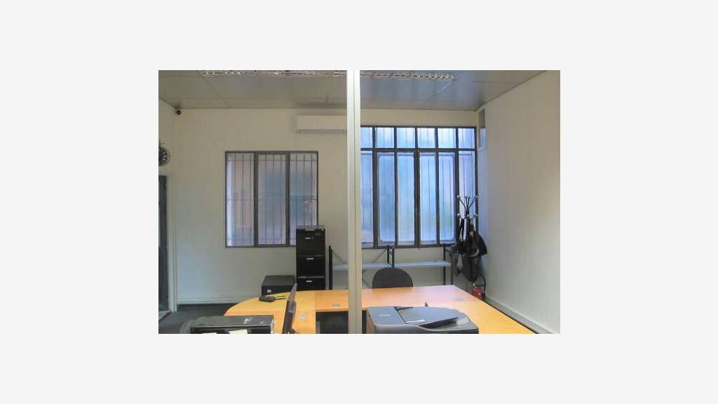 Vente bâtiment de bureaux de 491m² à Cavaillon