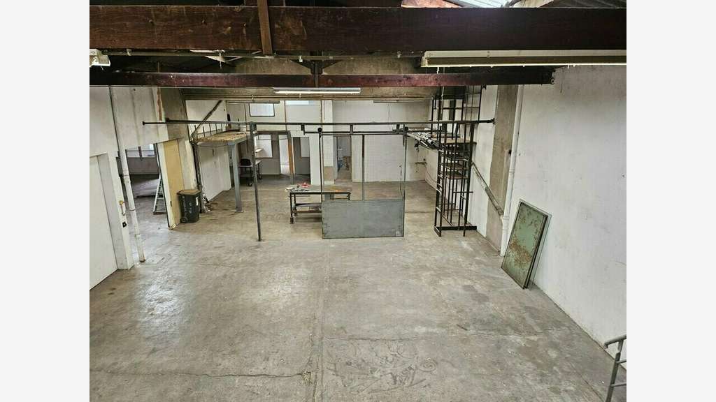 Vente bâtiment entrepôt 510m² Belle de Mai 13003