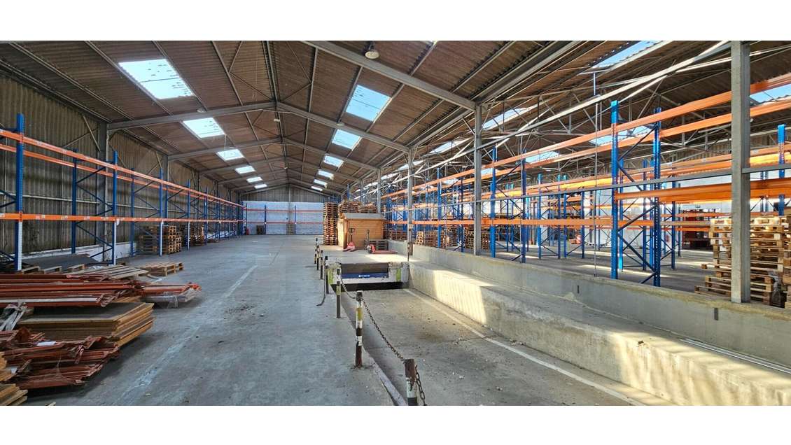 Vente bâtiment 3300m² Rennes ZI route de Lorient