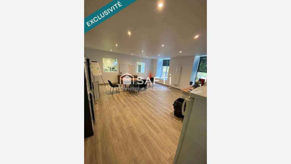 Exceptionnel grand bâtiment 1300m² à Bitschwiller