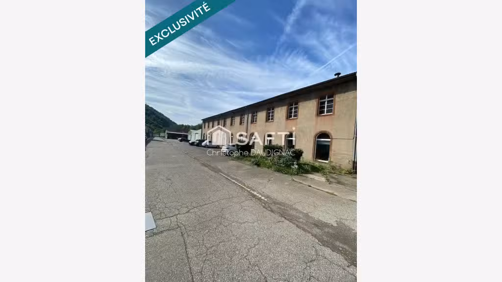 Exceptionnel grand bâtiment 1300m² à Bitschwiller