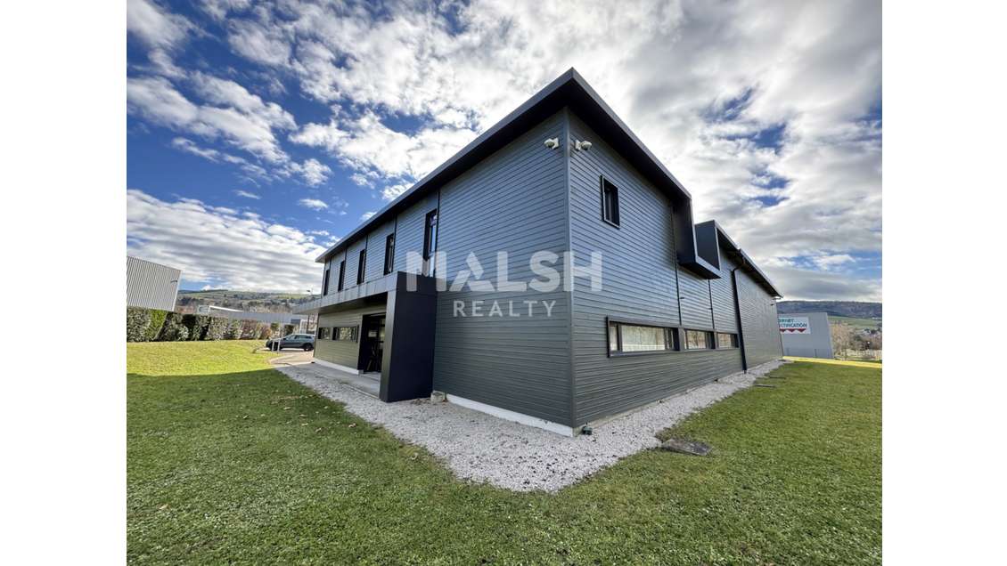 A vendre ou à louer bâtiment industriel au Chambon