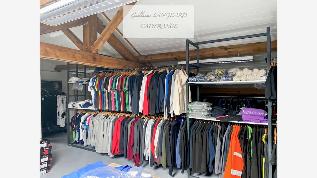 Vente bâtiment mixte pour investisseurs à Oyonnax 