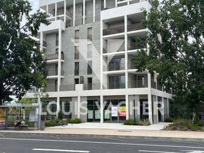 Vente local commercial 193m² à Bordeaux Lac 