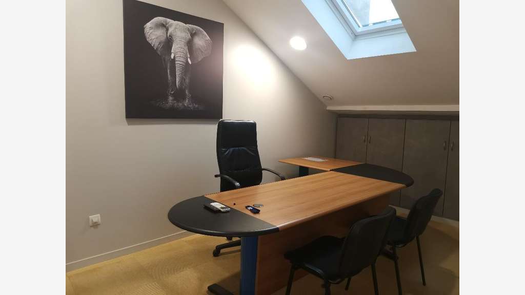 Vend bureau de 11m² à Mâcon Rue Tourneloup
