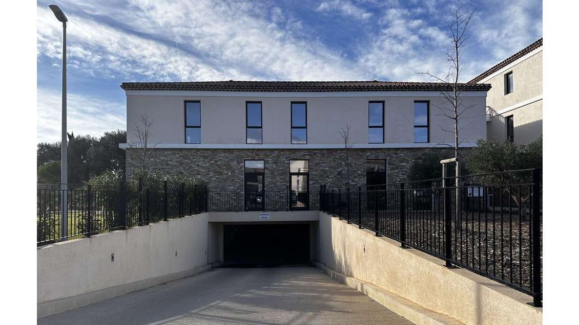 Vente local commercial neuf 416m² à Ollioules