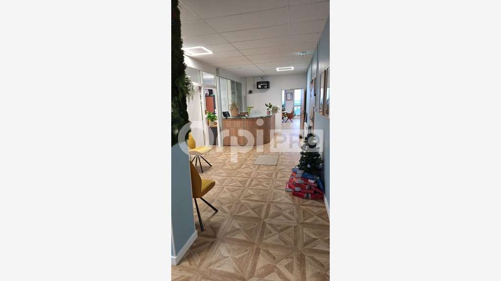 Vente bureaux 468m² très bon état à Saint-Nazaire