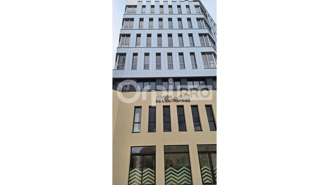 Vente bureaux 468m² très bon état à Saint-Nazaire