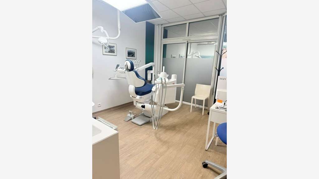 LOCAL PROFESSIONNEL A VENDRE ANGERS