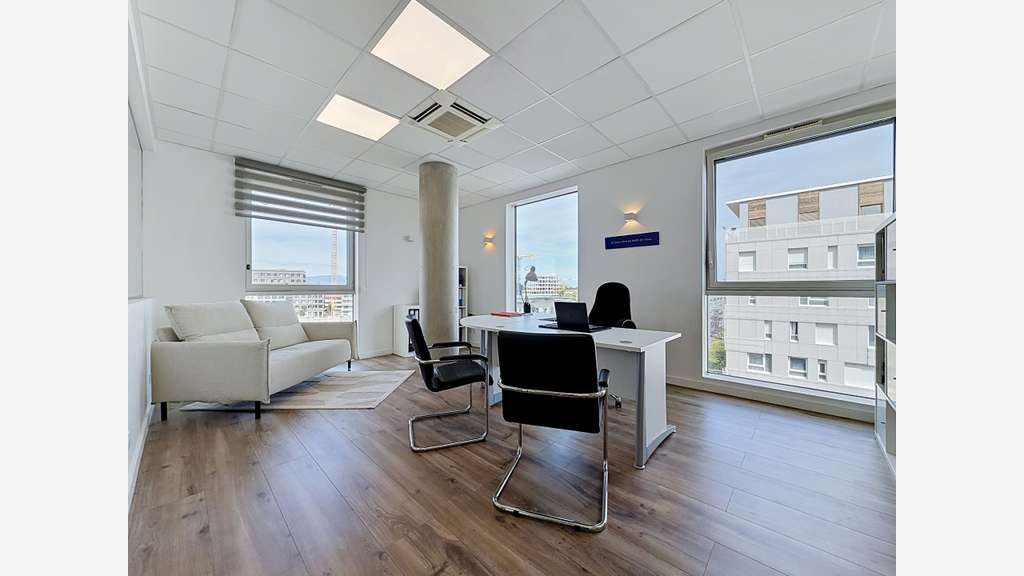 Vente bureaux de 70m² au 4ème étage à Annemasse