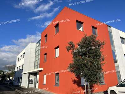 À VENDRE - BUREAUX - 141 m² - BASSE-GOULAINE