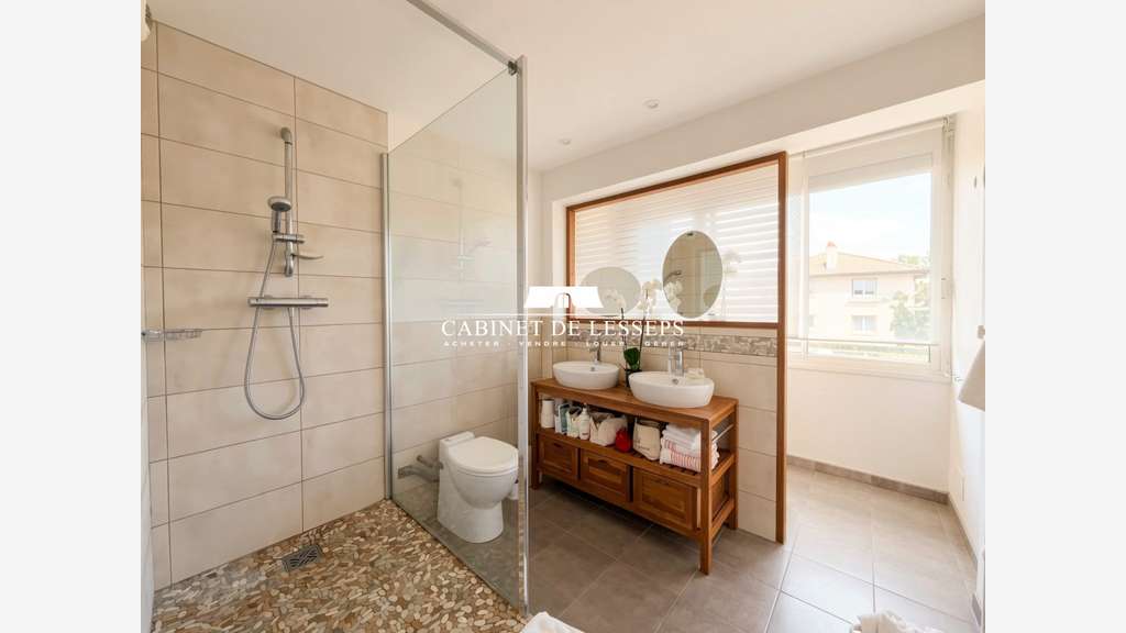 AV appartement de 108m² lumineux Bayonne Arènes