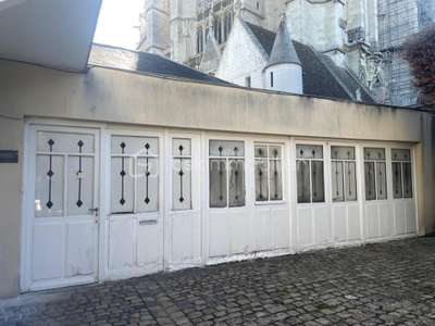 AV Local professionnel 172m² Beauvais hyper centre