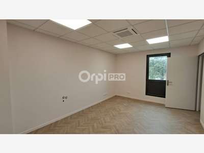 A vendre bureau dans centre médical, Est de Pau