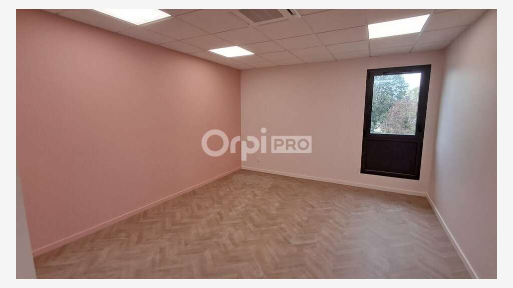 A vendre bureau dans centre médical, Est de Pau