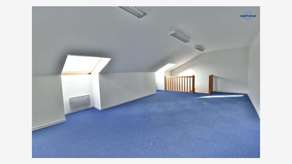Local bureaux de 91m² à vendre en ZFU à Blois (41)
