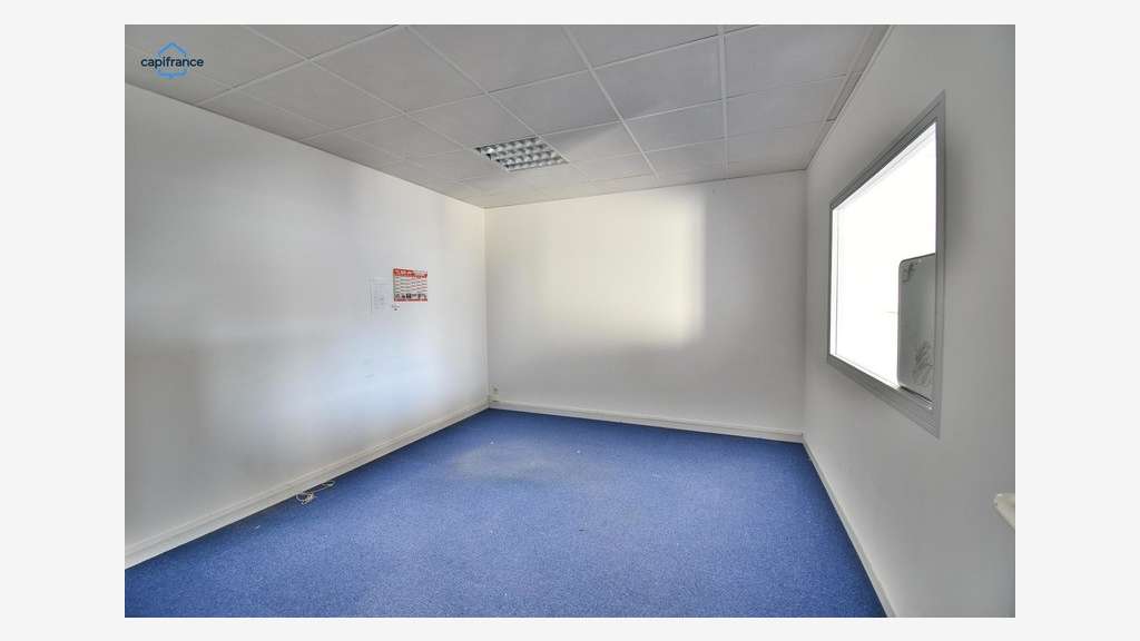 Local bureaux de 91m² à vendre en ZFU à Blois (41)