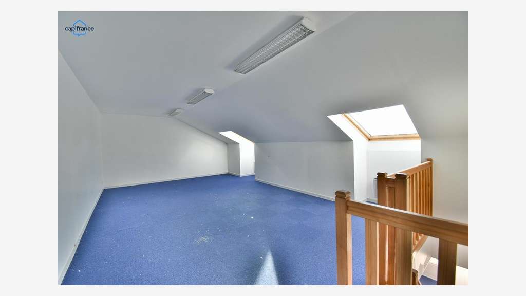 Local bureaux de 91m² à vendre en ZFU à Blois (41)