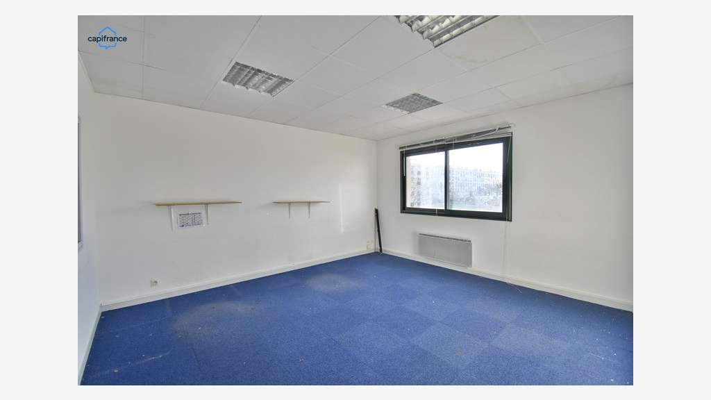 Local bureaux de 91m² à vendre en ZFU à Blois (41)