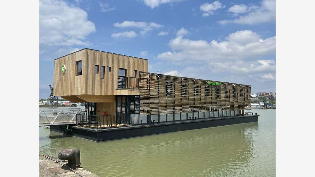 AV bureaux flottants 140m² à Bordeaux Bassins Flot