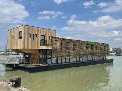 AV bureaux flottants 140m² à Bordeaux Bassins Flot