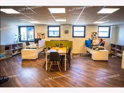 À vendre bureaux 995m² accès PMR à Brest