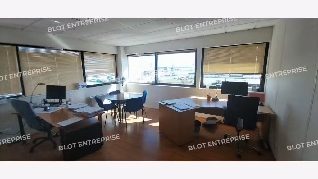 A vendre bureaux 380m² excellent état à Brest