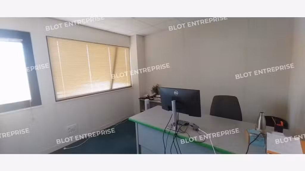 A vendre bureaux 380m² excellent état à Brest