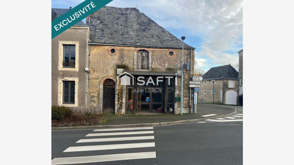 A vendre bâtiment 142m² à réinventer à Brûlon 