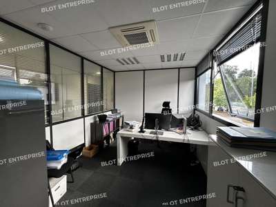 À VENDRE - BUREAUX - 162 M² - CARQUEFOU
