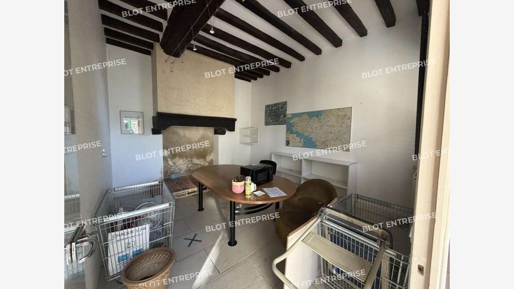 A vendre bureaux 263m² sur Chartres-de-Bretagne