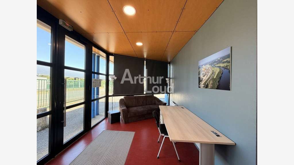 Bureaux de 177m² à vendre empl strat à Chauvigny