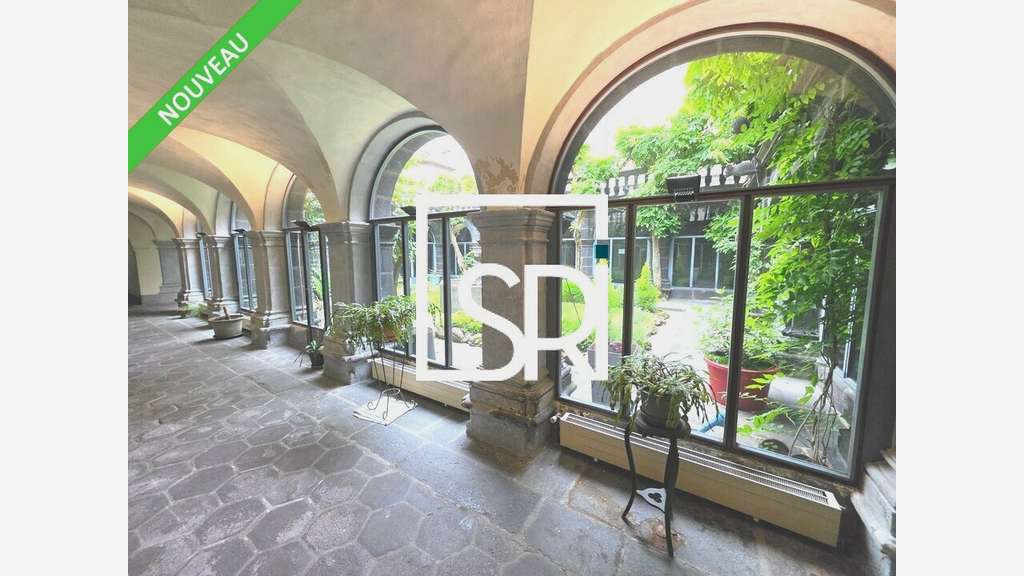 Bureaux ERP à vendre à Clermont-Ferrand