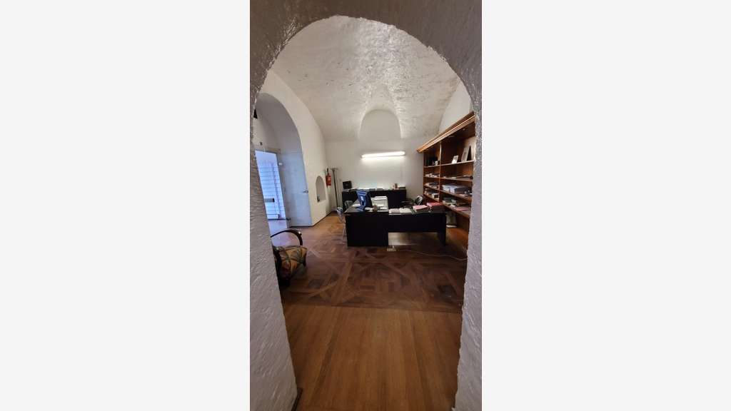 Vente bureau commercial 100m² Lyon 4/ Caluire