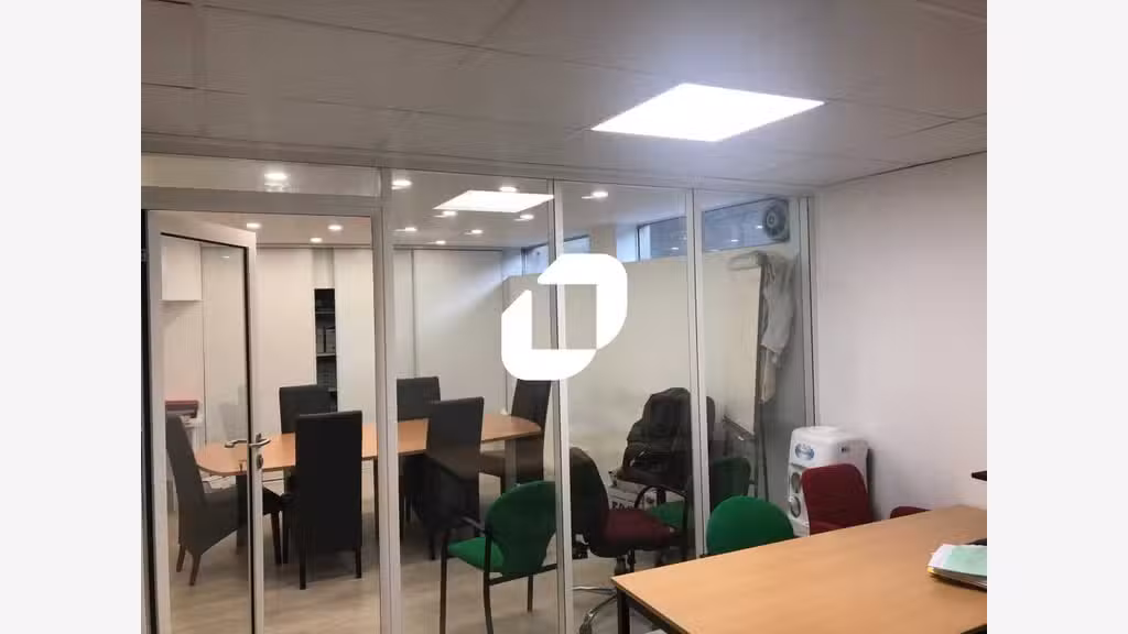 Vente Bureaux 84m² Courbevoie