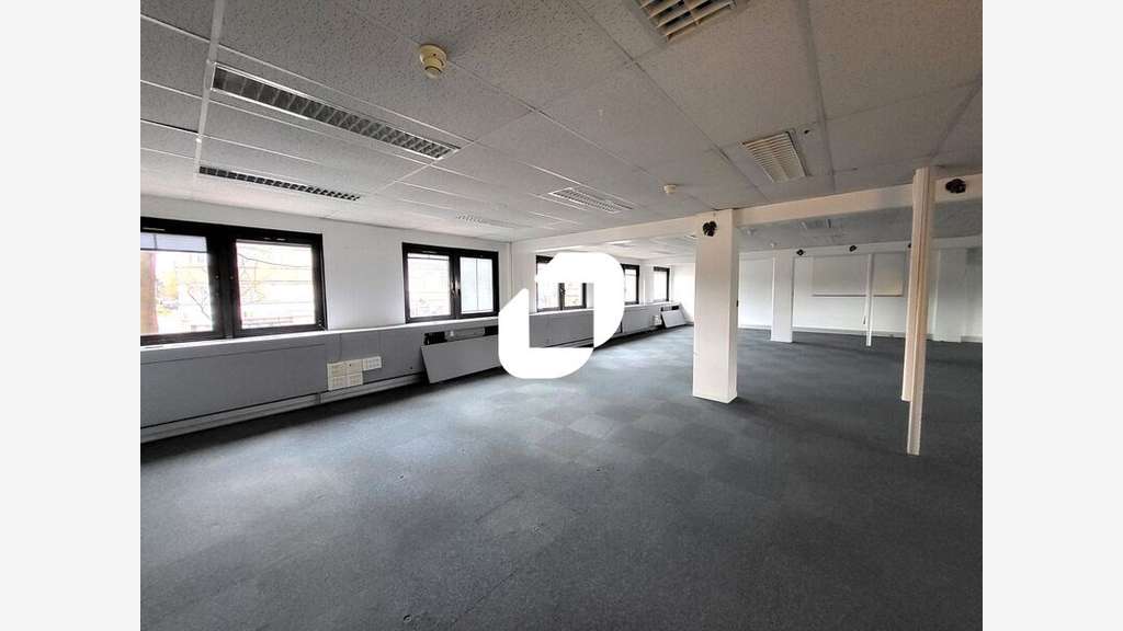 Vente Bureaux 1152m² Croix