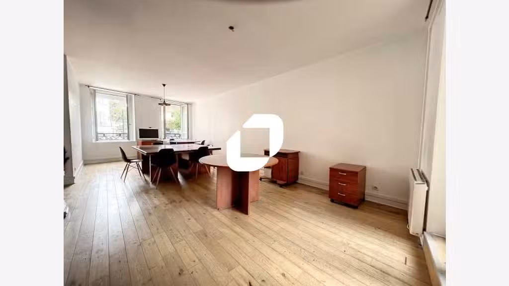 Vente Bureaux 150m² Pontoise