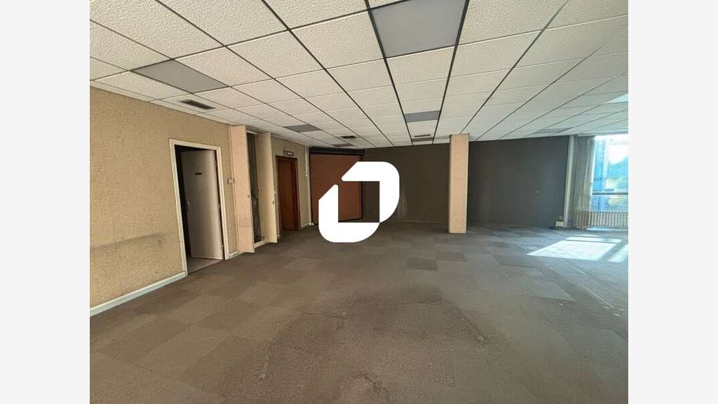 Vente Bureaux 217m² Evry courcouronnes