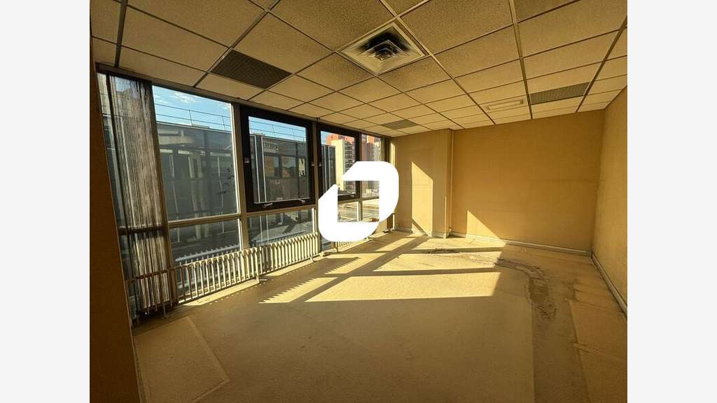 Vente Bureaux 217m² Evry courcouronnes