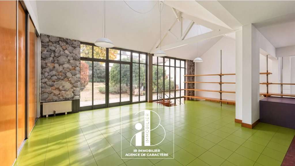 BUREAUX DE 165 M² A VENDRE SECTEUR CHATEAU FONTAIN