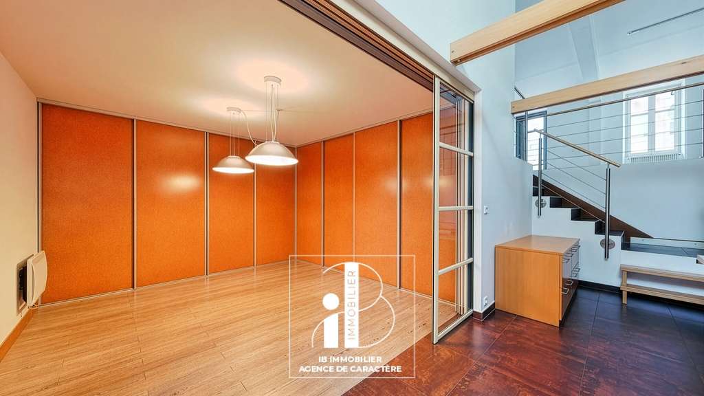 BUREAUX DE 165 M² A VENDRE SECTEUR CHATEAU FONTAIN