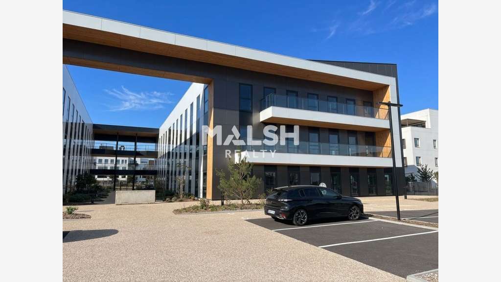 BUREAUX - A VENDRE ou A LOUER - GENAS - A partir d
