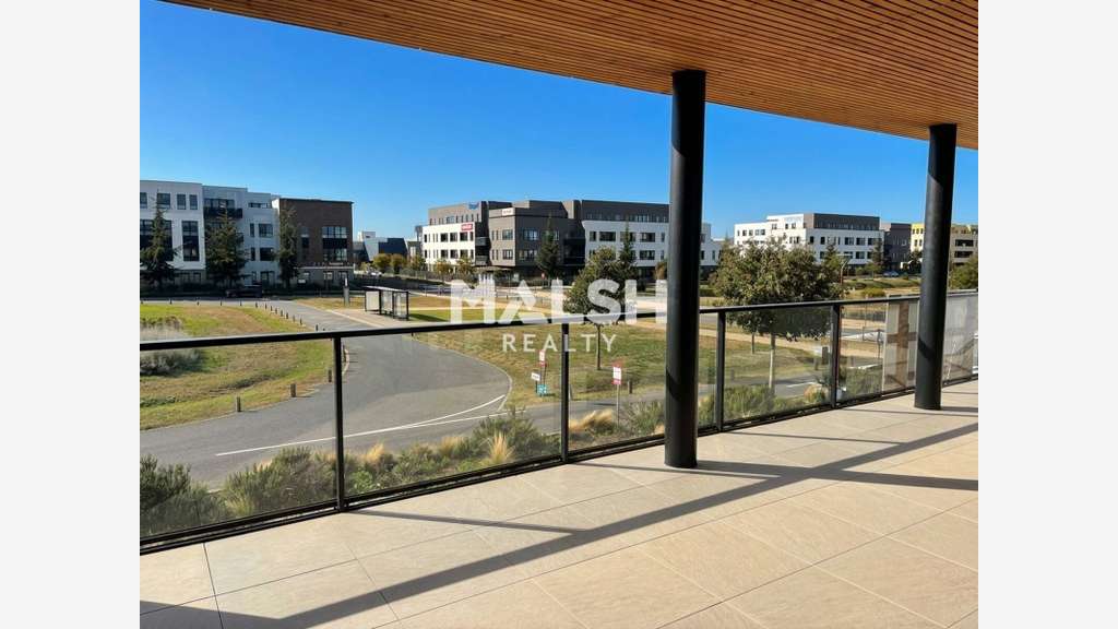BUREAUX - A VENDRE ou A LOUER - GENAS - A partir d